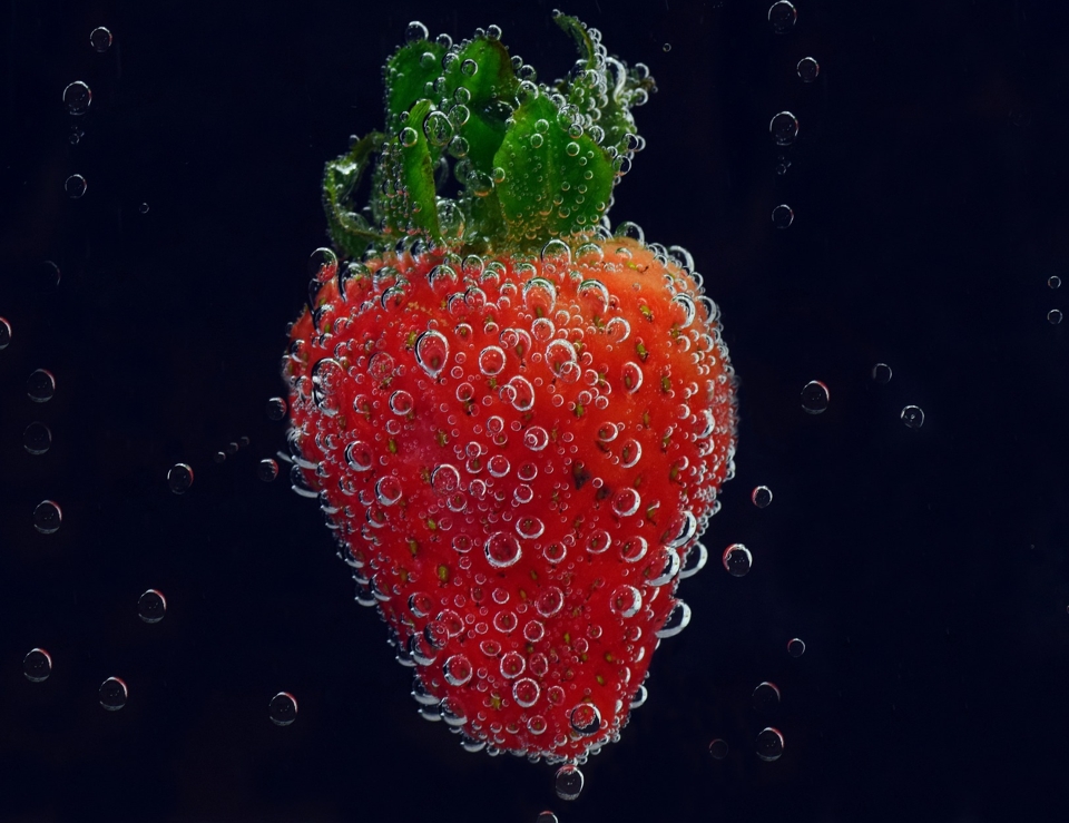 strawberry_underwater